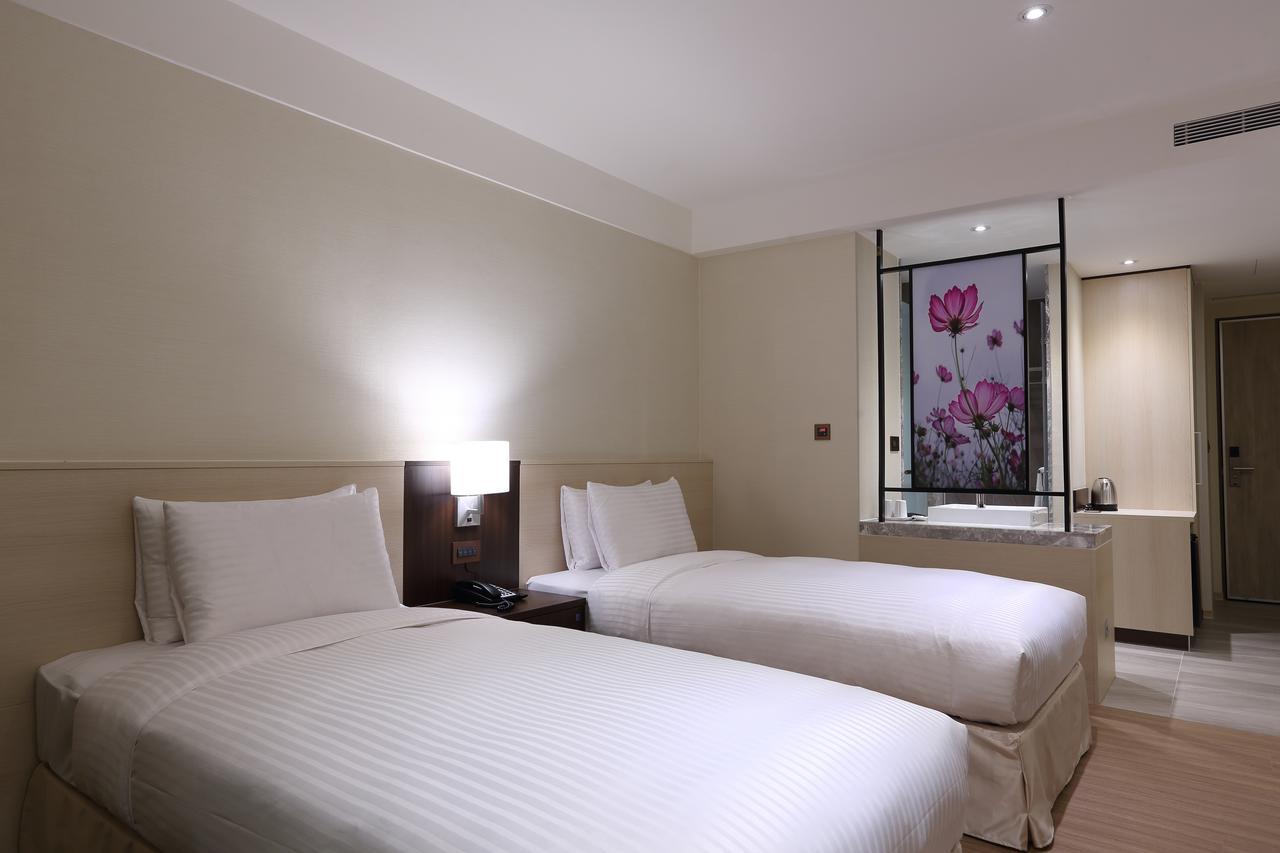 Full Kind Hotel Хуалиен Сити Екстериор снимка