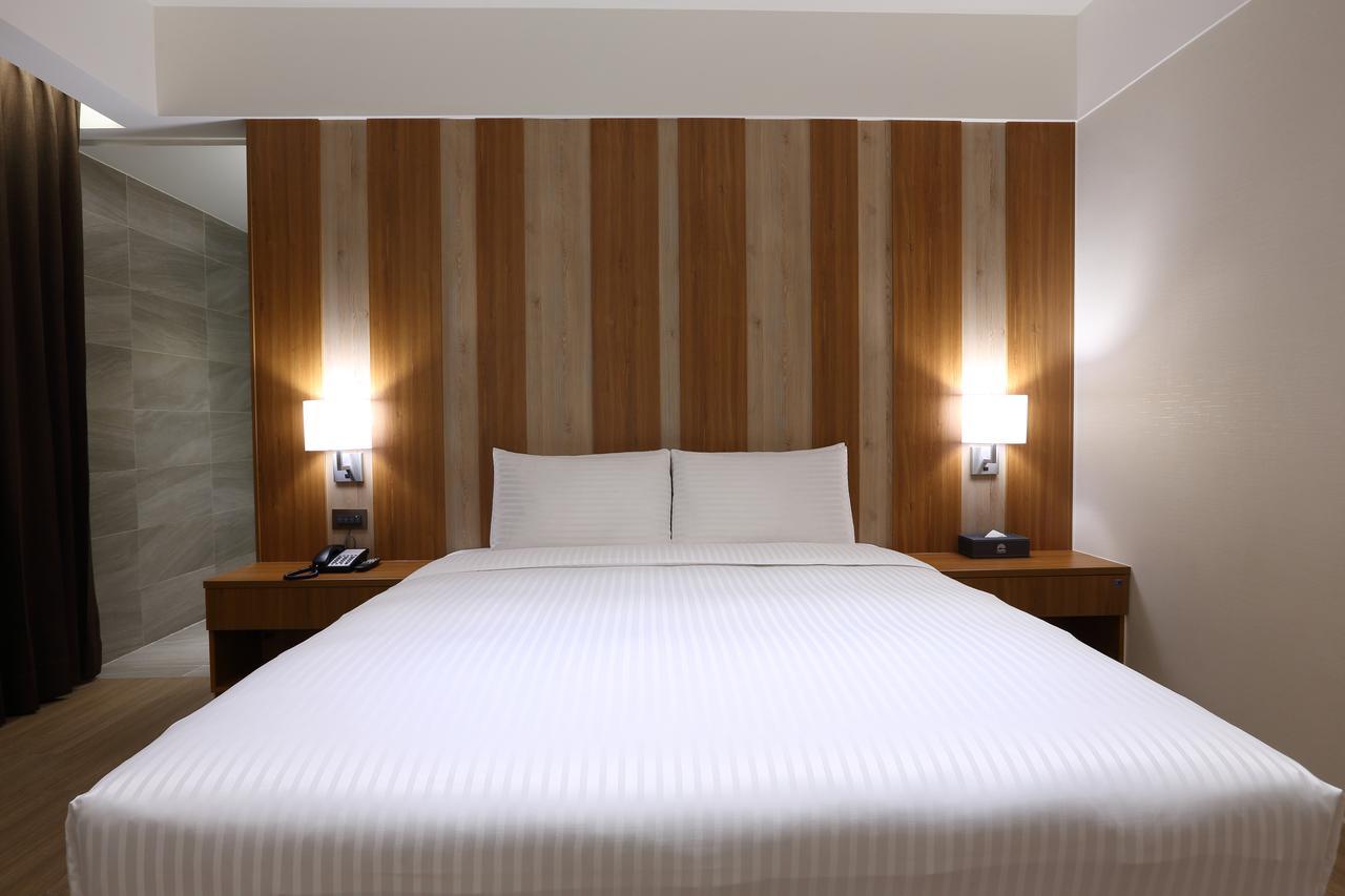 Full Kind Hotel Хуалиен Сити Екстериор снимка
